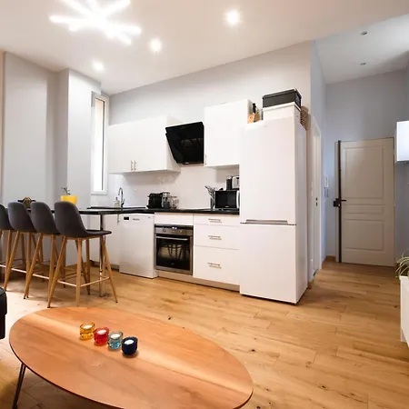 Appartamento Luxury Flat Champs Elysées 4 Guests Parigi